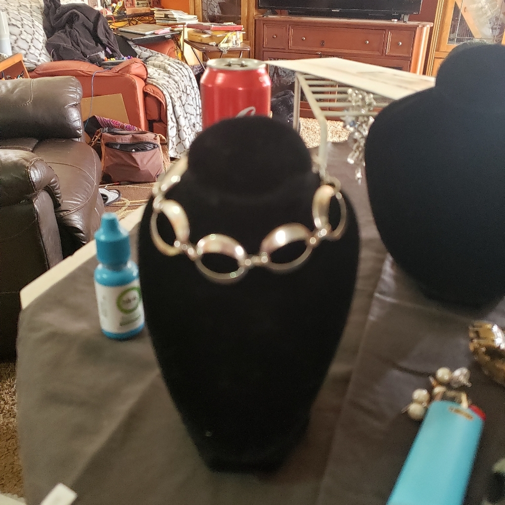 Bracelets - Picture 7 of 11